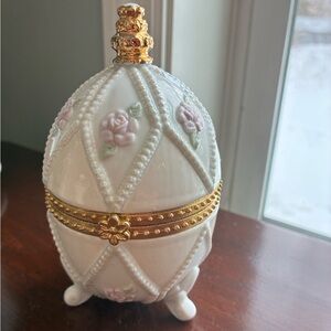 Decorative White Porcelain Egg Trinket Box with Gold Accents
